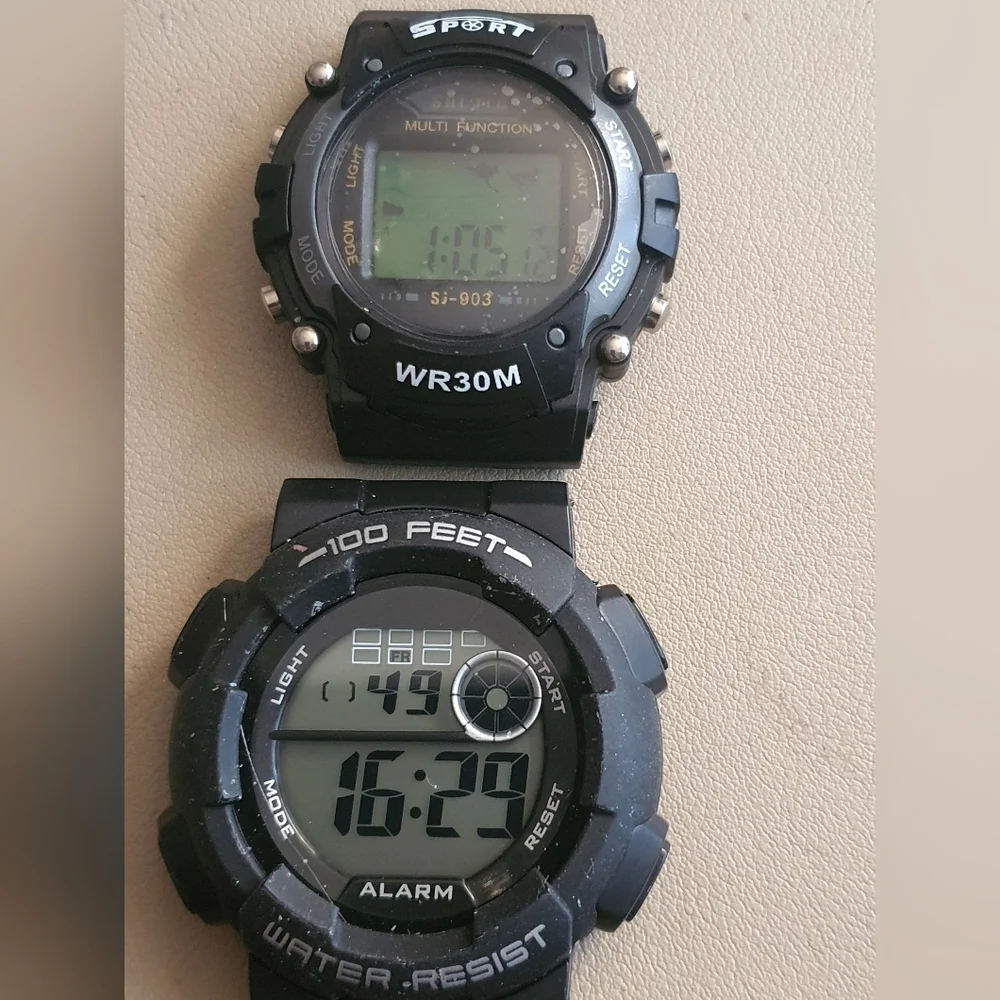 10/$20 Lot Of 2 Digital Alarm Chrono Men's Watches
